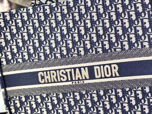 Sac d'épaule marqué bleu de Dior Oblique Embroidery Canvas Navy Christian Book Large