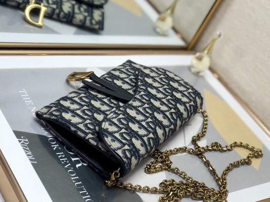 L'OEM a stigmatisé la selle long Dior Oblique Jacquard Pouch Wallet