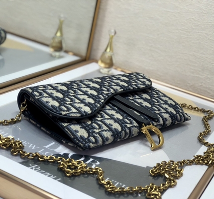L'OEM a stigmatisé la selle long Dior Oblique Jacquard Pouch Wallet