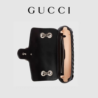 Le GG de GUCCI a stigmatisé le sac de Bag Marmont Shoulder de messager petit cuir piqué