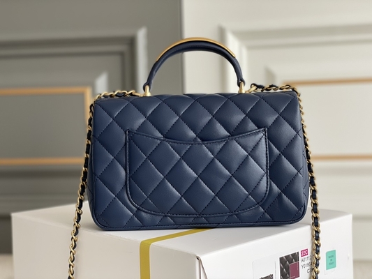Agneau granuleux de Chanel Mini Rectangular Caviar 2020 de caviar et métal goldtone