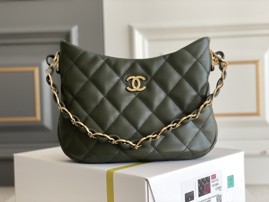 Petite aisselle Tote Bag Shoulder Bag hippie de clochard de Chanel AS3562 Autumn Winter 2022