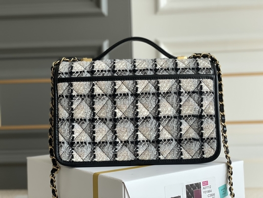 Laine blanche de plaid de noir classique de 2WAY Chanel Medium Flap Bag Messenger