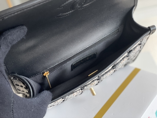 Femmes marquées faites sur commande moyennes de cuir de vachette des sacs 2WAY Chanel Flap Bag