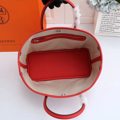 Le timbre Preloved de Bougainvillier a stigmatisé le sac Hermes Negonda Garden Party 30