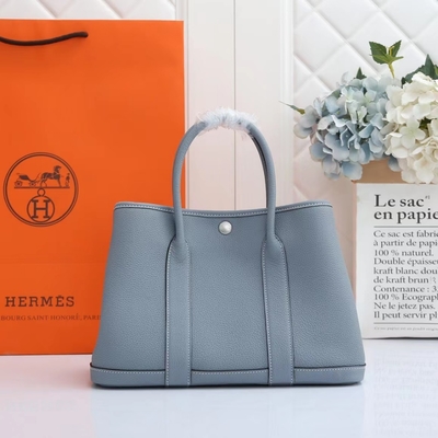 Le timbre Preloved de Bougainvillier a stigmatisé le sac Hermes Negonda Garden Party 30