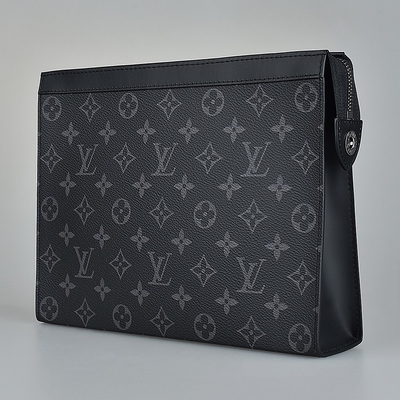 L'éclipse de monogramme a stigmatisé l'équilibre de Pochette Louis Vuitton Voyage Pouch Canvas du sac des hommes