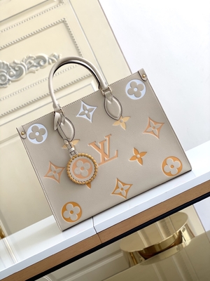 2WAY BT a stigmatisé le monogramme OnTheGo millimètre Louis Vuitton de sac d'épaule