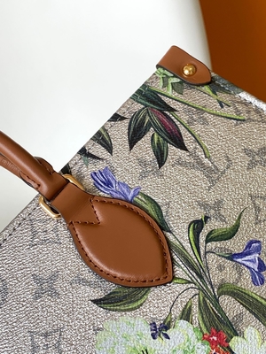 Toile enduite argentée de modèle floral d'OnTheGo millimètre Mini Sling Bag Branded M81724