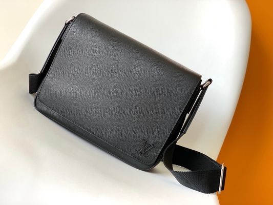 Messager Bag Graphite Black du secteur P.M. Damier de Louis Vuitton Branded Mens Bag