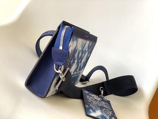 Double fermeture éclair de petit portefeuille de Gaston Louis Vuitton BT Pochette portable 