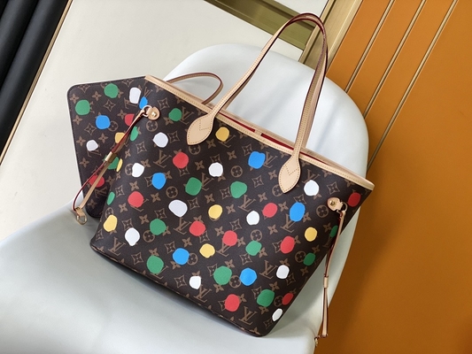 sac noir de monogramme de BT X Yayoi Kusama Louis Vuitton Neverfull millimètre multicolore