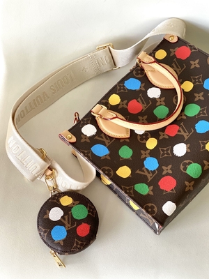 Monogramme de BT X Yayoi Preloved Branded Bag Kusama OnTheGoMM multicolore