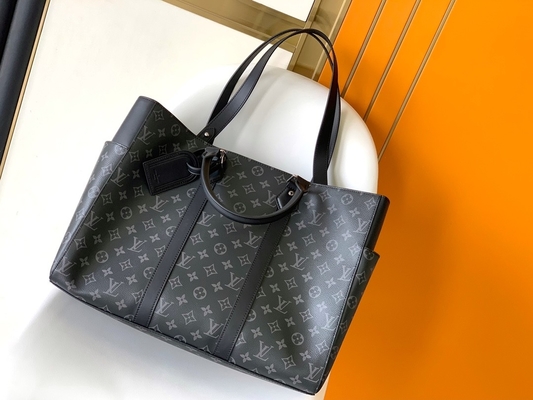 Le sac des hommes Plat Zippé horizontal 24H M45571 Louis Vuitton Bag
