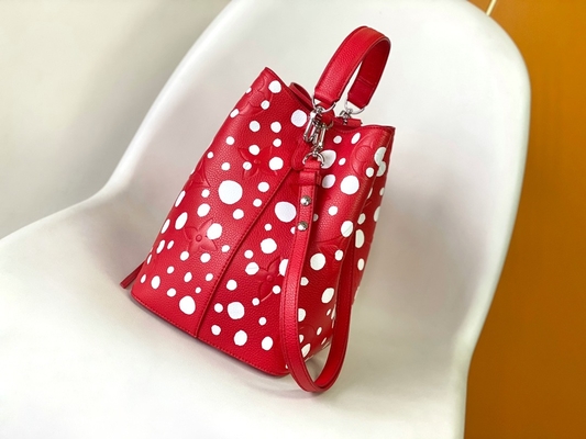 Dames NéOnoé noir blanc millimètre Louis Vuitton Yayoi Kusama Handbag