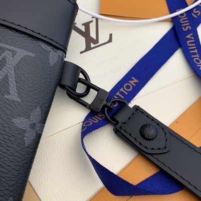 L'ombre de monogramme garnissent en cuir Mini Designer Purses Pochette pour aller Louis Vuitton