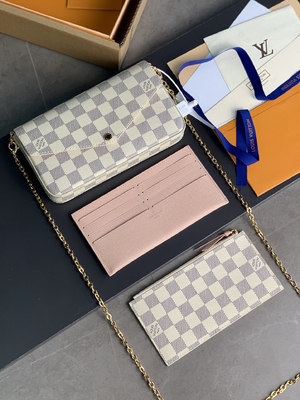 Mini doublure fuchsia de BT Felicie Pochette Monogram Bag Wallet
