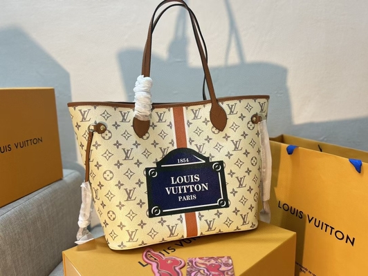 Sac à main beige de monogramme de Louis Vuitton Preloved Branded Bag Neverfull des femmes