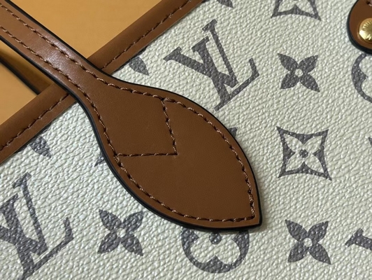 Sac à main beige de monogramme de Louis Vuitton Preloved Branded Bag Neverfull des femmes