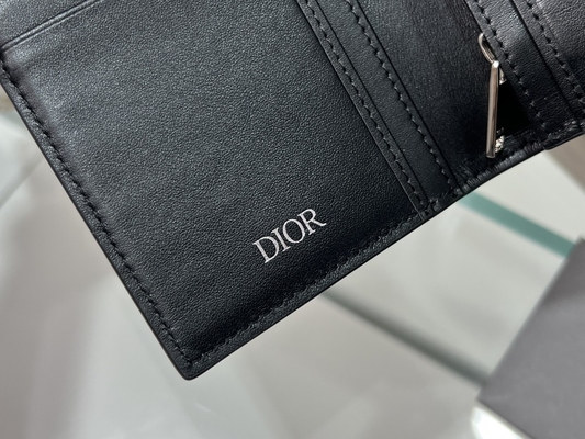 CD vertical de relief Christian Dior Mens Wallet Diamond Zippered