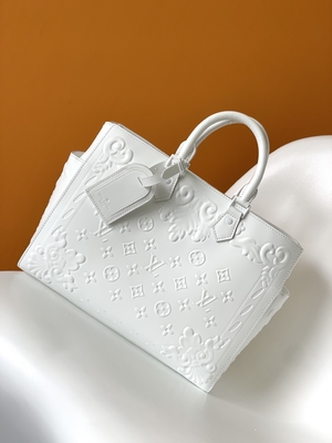 Le monogramme blanc Preloved a stigmatisé le sac Louis Vuitton Sac Plat Tote