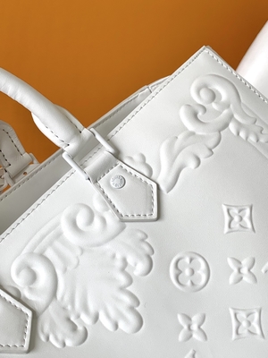 Le monogramme blanc Preloved a stigmatisé le sac Louis Vuitton Sac Plat Tote