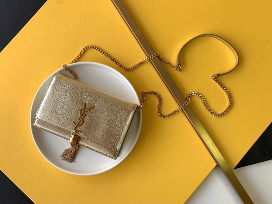 Saint moyen Laurent Woc Zipper Closure de Kate Tassel Red YVES SAINT LAURENT