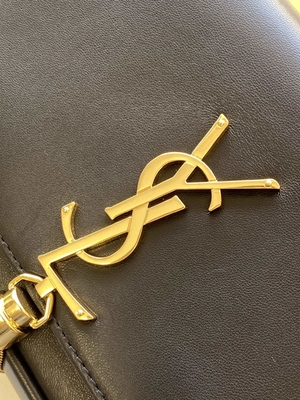 Croix de YVES SAINT LAURENT de sangle réglable - OEM d'embrayage d'enveloppe de bourse de corps