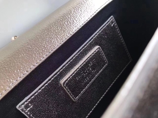 Sac de WOC de Saint Laurent YVES SAINT LAURENT de polyester de sangles réglables avec de l'argent de fermeture de tirette