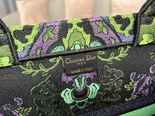 Broderie plus Dior Maria Grazia Chiuri Bag Booktote de taille