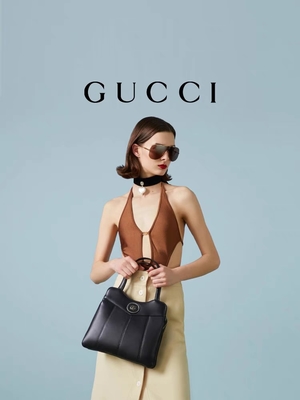 Silhouettes en cuir de Tone Gucci Tote Mini Classic de palladium