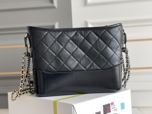 Cuir de vachette pré possédé de Chanel Gabrielle Shoulder Bag Hobo Handbag