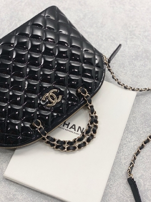 Petit Chanel Patent Calfskin Shopping Bag avec rétro Madame Style