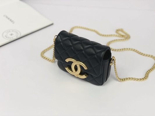 Messager marqué en cuir Bag Chanel Flap Phone Holder d'agneau noir