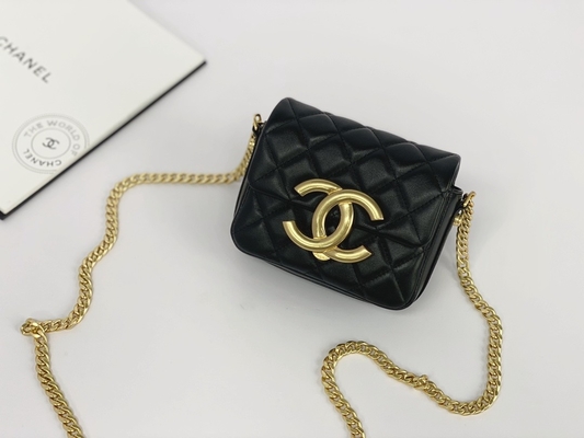 Messager marqué en cuir Bag Chanel Flap Phone Holder d'agneau noir