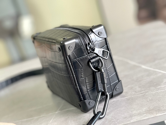 Tronc mou Mini Small Patent Leather de Crocodilien Matte Black Louis Vuitton BT