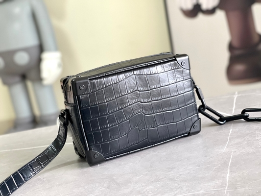 Tronc mou Mini Small Patent Leather de Crocodilien Matte Black Louis Vuitton BT