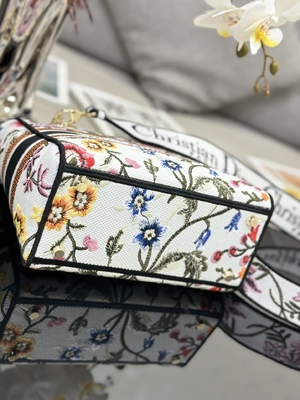Sac marqué fait sur commande multicolore de Dior Medium D Lite de sacs de Petites Fleurs